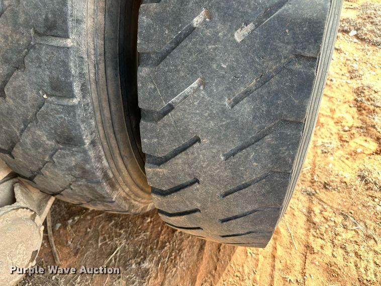 image for item DM2698 1997 Mack RD690S ready mix truck