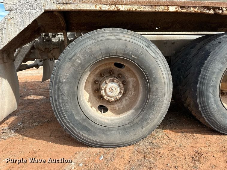 image for item DM2698 1997 Mack RD690S ready mix truck