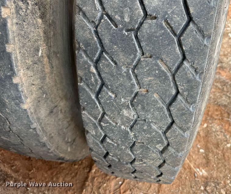 image for item DM2698 1997 Mack RD690S ready mix truck