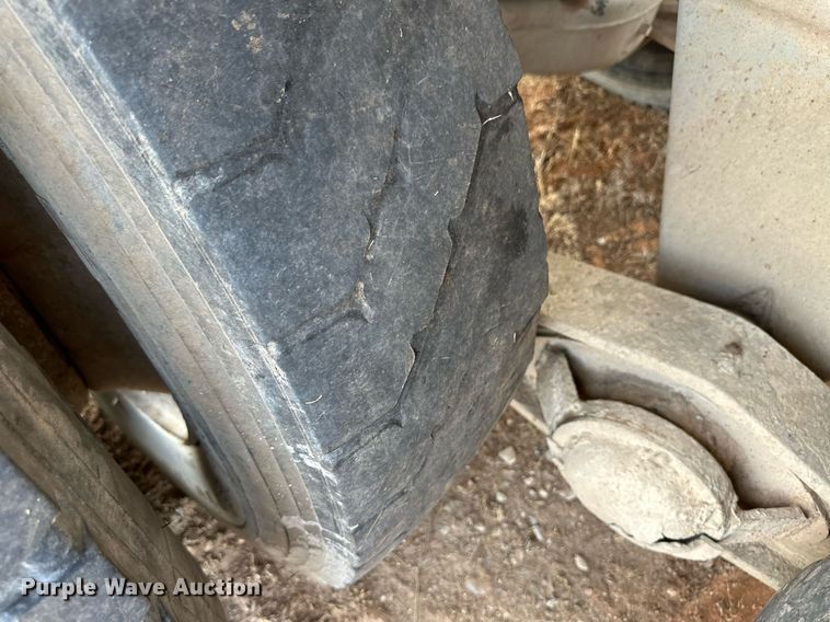 image for item DM2698 1997 Mack RD690S ready mix truck