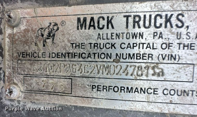 image for item DM2698 1997 Mack RD690S ready mix truck