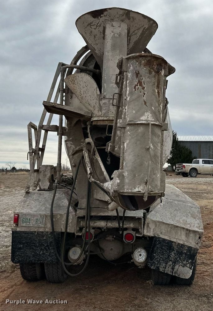image for item DM2699 1979 White Western Star 4864-2 ready mix truck