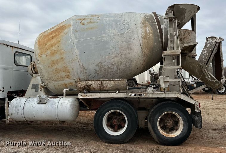 image for item DM2699 1979 White Western Star 4864-2 ready mix truck