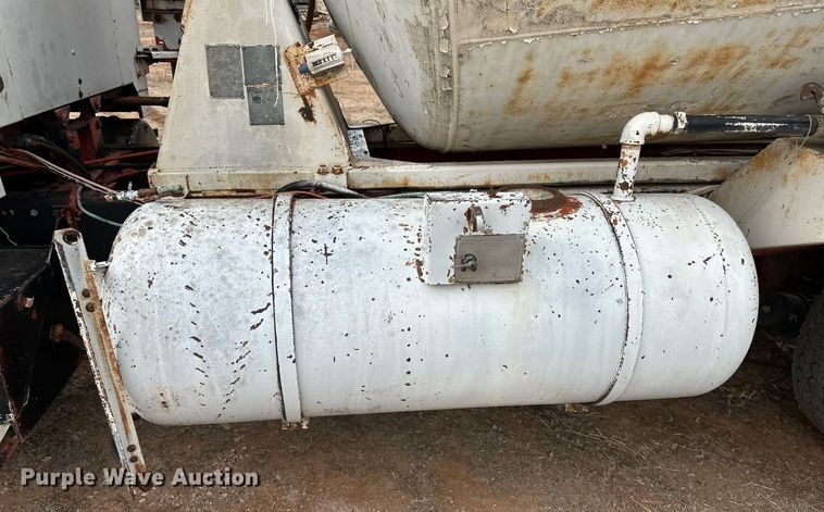 image for item DM2699 1979 White Western Star 4864-2 ready mix truck