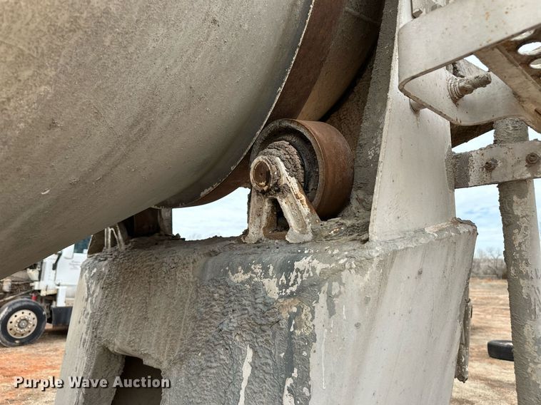 image for item DM2699 1979 White Western Star 4864-2 ready mix truck