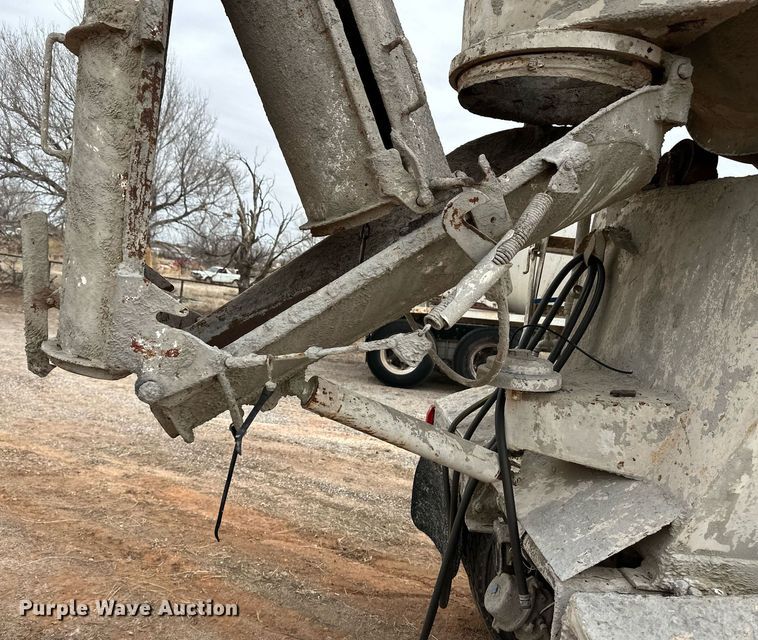 image for item DM2699 1979 White Western Star 4864-2 ready mix truck