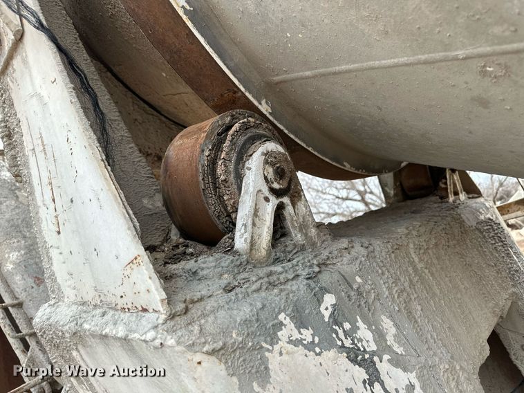 image for item DM2699 1979 White Western Star 4864-2 ready mix truck