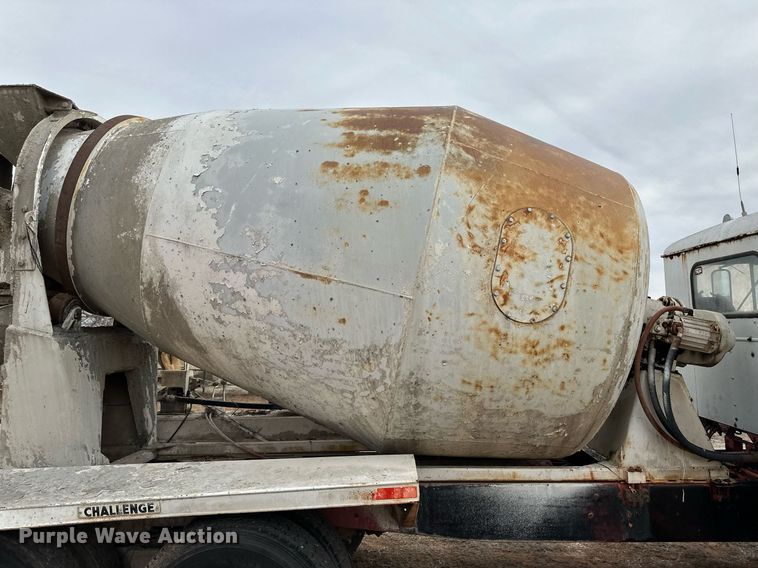 image for item DM2699 1979 White Western Star 4864-2 ready mix truck