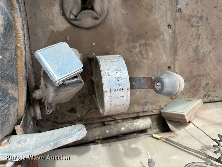 image for item DM2699 1979 White Western Star 4864-2 ready mix truck