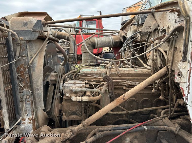 image for item DM2699 1979 White Western Star 4864-2 ready mix truck