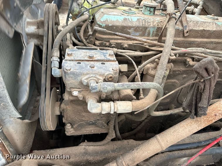 image for item DM2699 1979 White Western Star 4864-2 ready mix truck