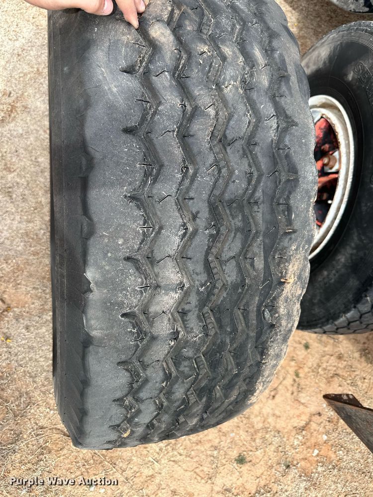 image for item DM2699 1979 White Western Star 4864-2 ready mix truck