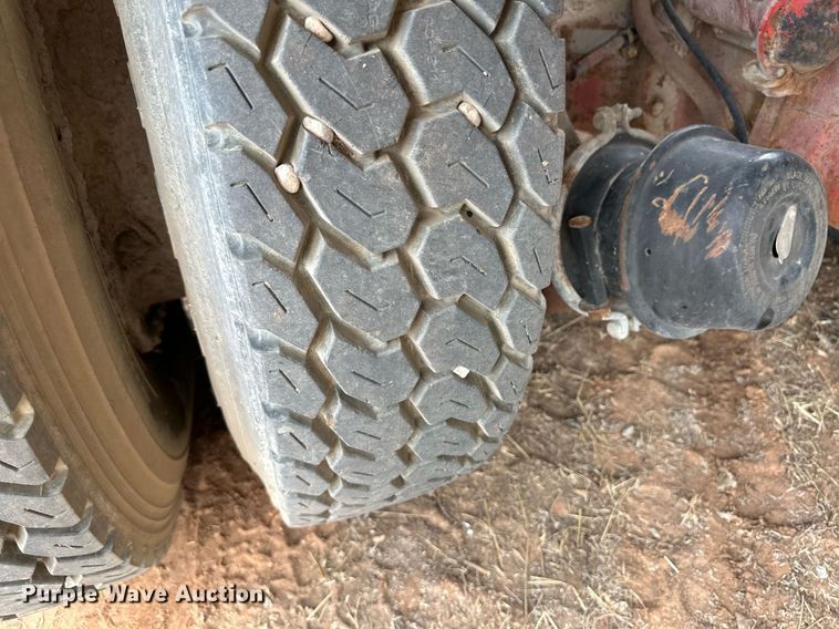 image for item DM2699 1979 White Western Star 4864-2 ready mix truck