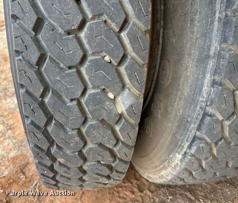 image for item DM2699 1979 White Western Star 4864-2 ready mix truck