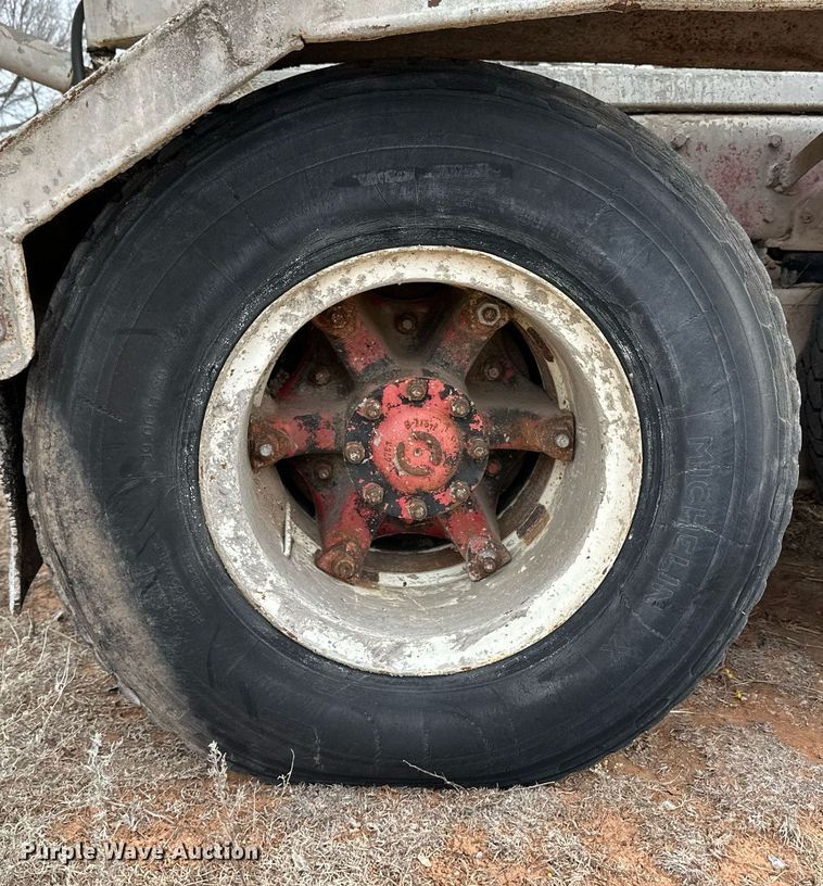 image for item DM2699 1979 White Western Star 4864-2 ready mix truck