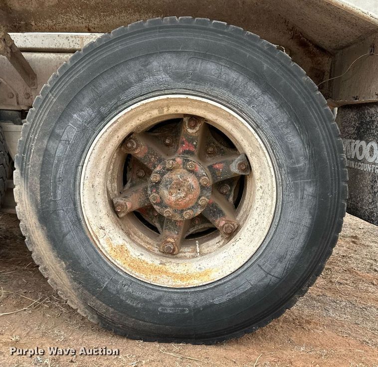 image for item DM2699 1979 White Western Star 4864-2 ready mix truck