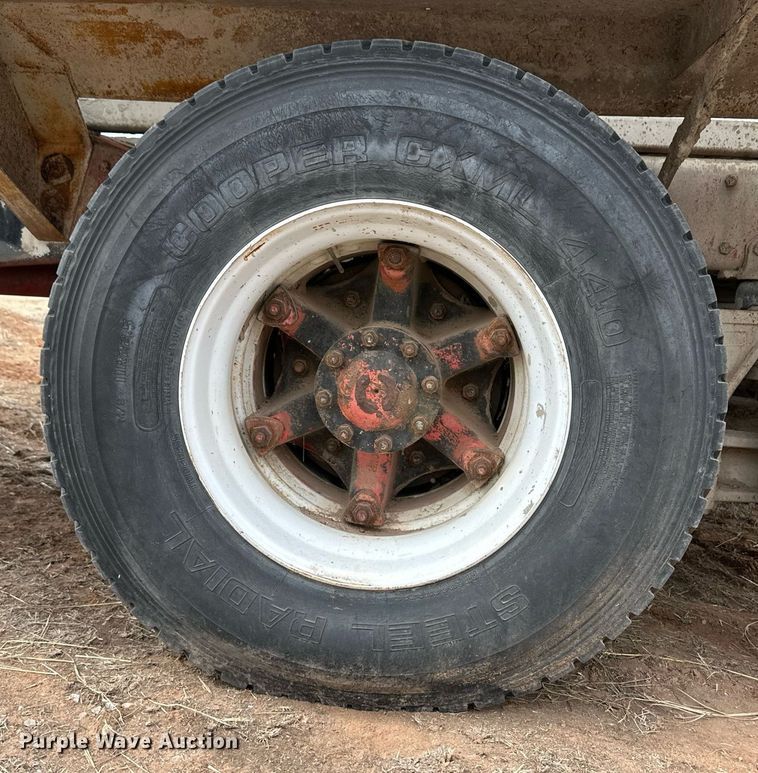 image for item DM2699 1979 White Western Star 4864-2 ready mix truck