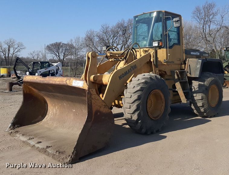 image for item DP2611 2002 Komatsu WA320-3H wheel loader