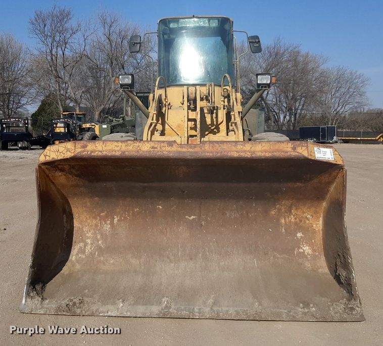 image for item DP2611 2002 Komatsu WA320-3H wheel loader