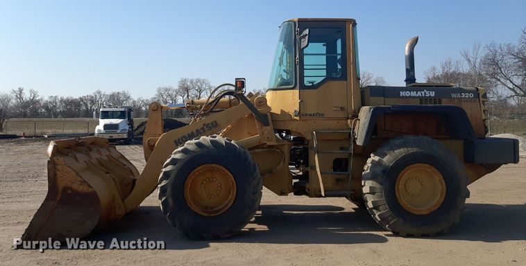 image for item DP2611 2002 Komatsu WA320-3H wheel loader