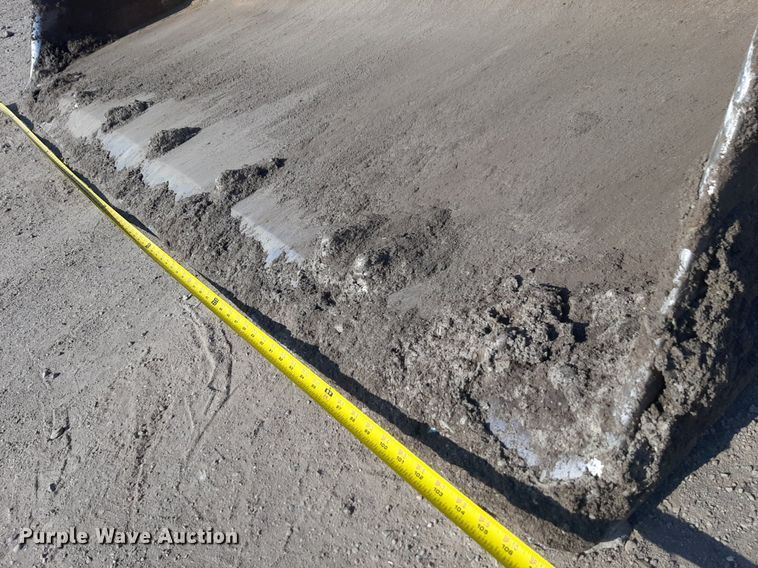 image for item DP2611 2002 Komatsu WA320-3H wheel loader