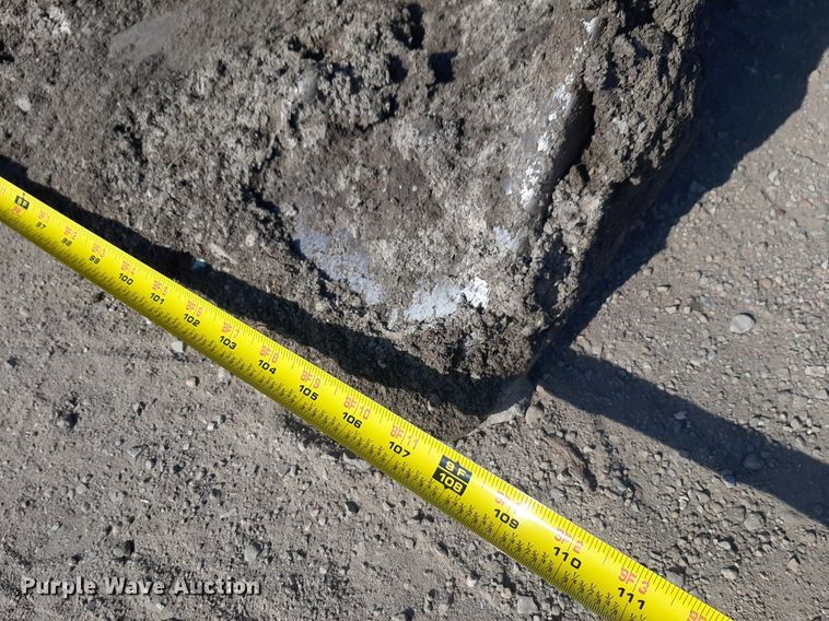 image for item DP2611 2002 Komatsu WA320-3H wheel loader