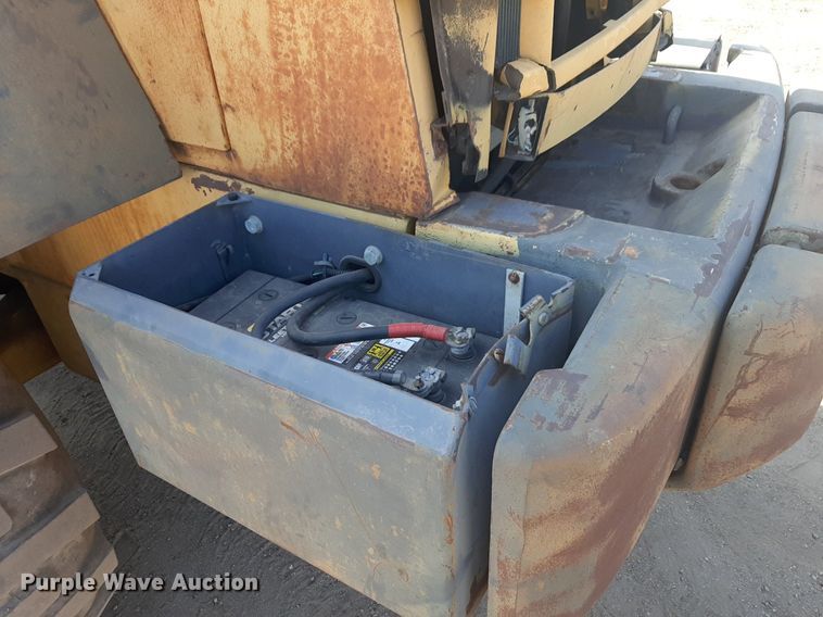 image for item DP2611 2002 Komatsu WA320-3H wheel loader