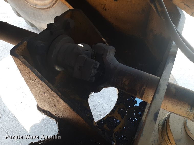 image for item DP2611 2002 Komatsu WA320-3H wheel loader