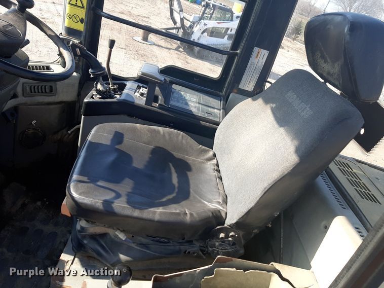 image for item DP2611 2002 Komatsu WA320-3H wheel loader