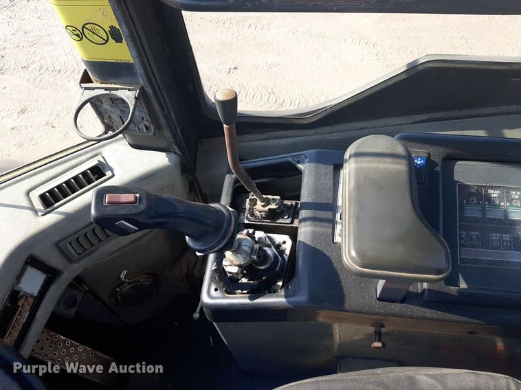 image for item DP2611 2002 Komatsu WA320-3H wheel loader