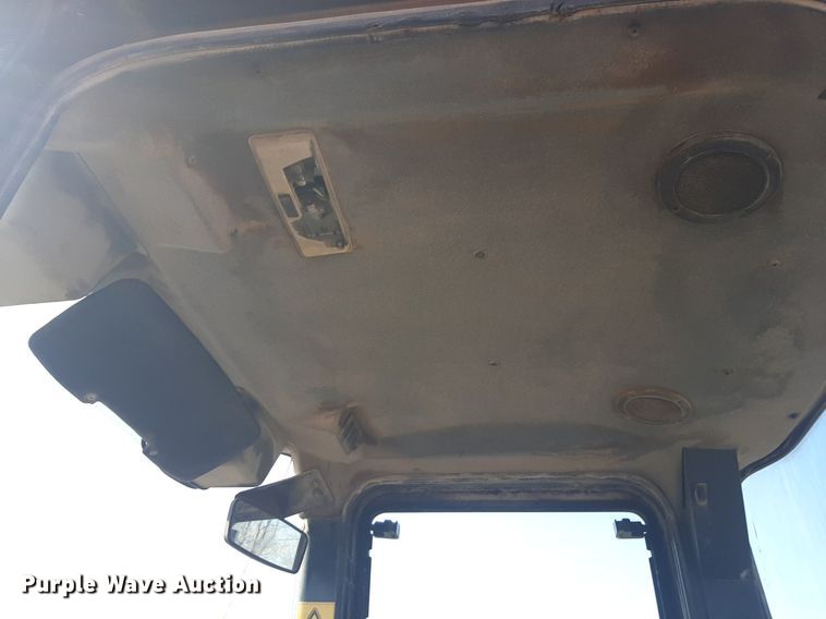 image for item DP2611 2002 Komatsu WA320-3H wheel loader