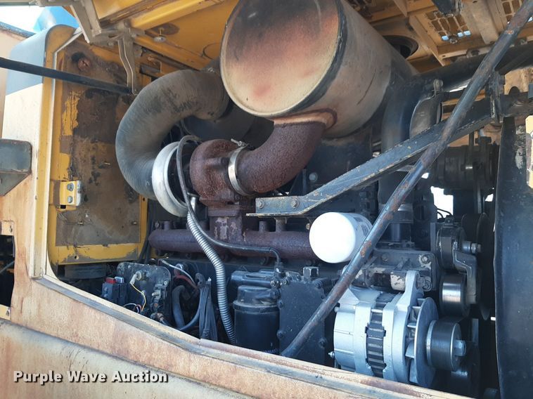 image for item DP2611 2002 Komatsu WA320-3H wheel loader