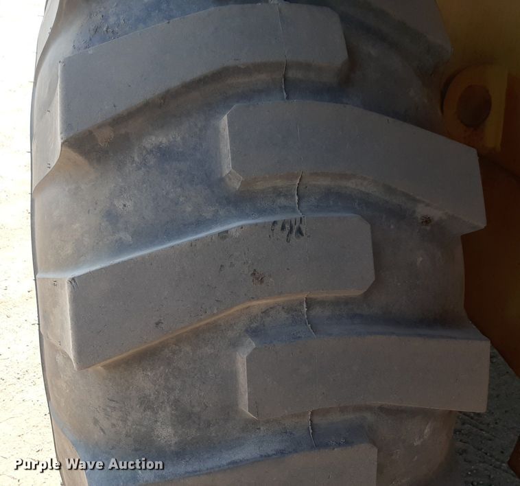 image for item DP2611 2002 Komatsu WA320-3H wheel loader