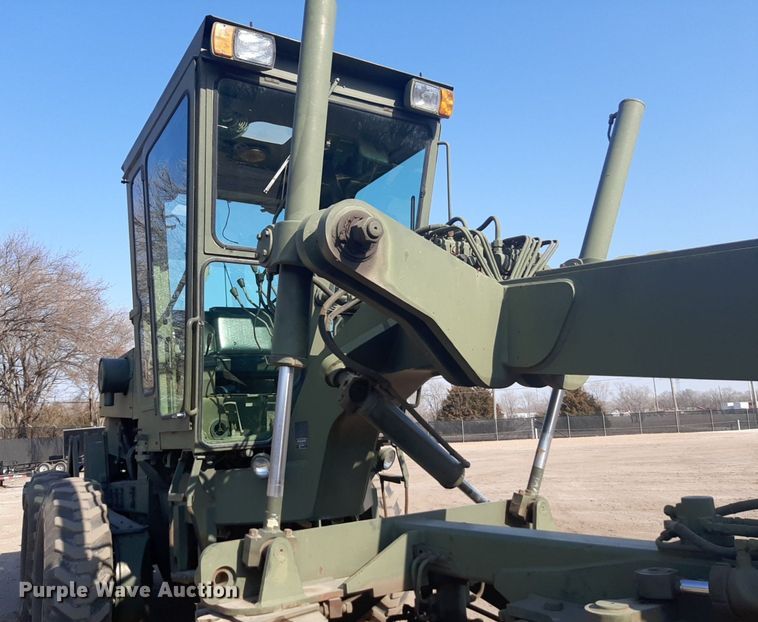 image for item DP2612 1986 Champion 710A motor grader