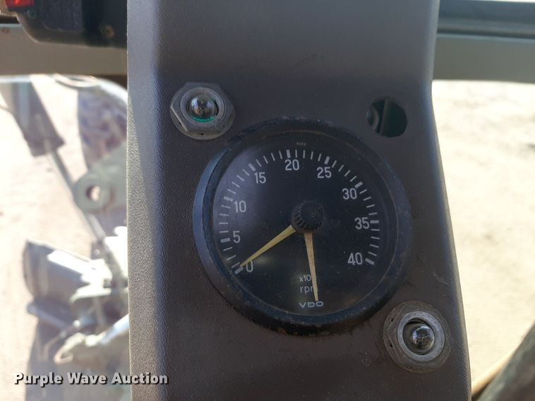 image for item DP2612 1986 Champion 710A motor grader