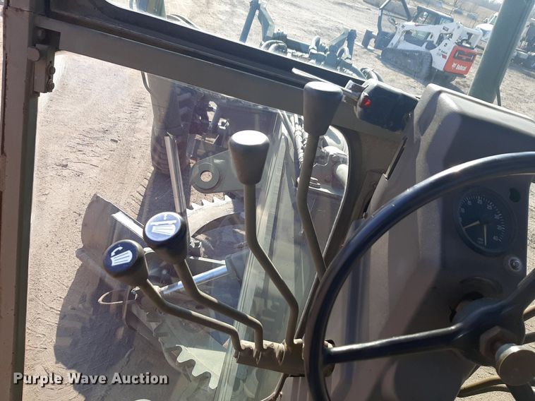 image for item DP2612 1986 Champion 710A motor grader