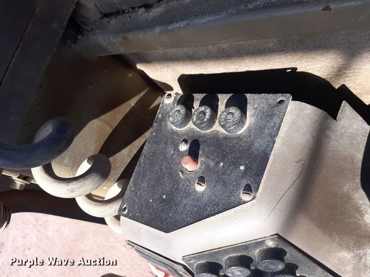 image for item DP2612 1986 Champion 710A motor grader