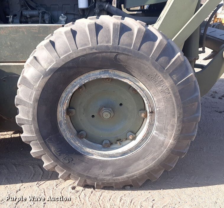 image for item DP2612 1986 Champion 710A motor grader