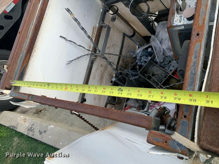 image for item DP8789 2008 GMC 7500 bucket truck