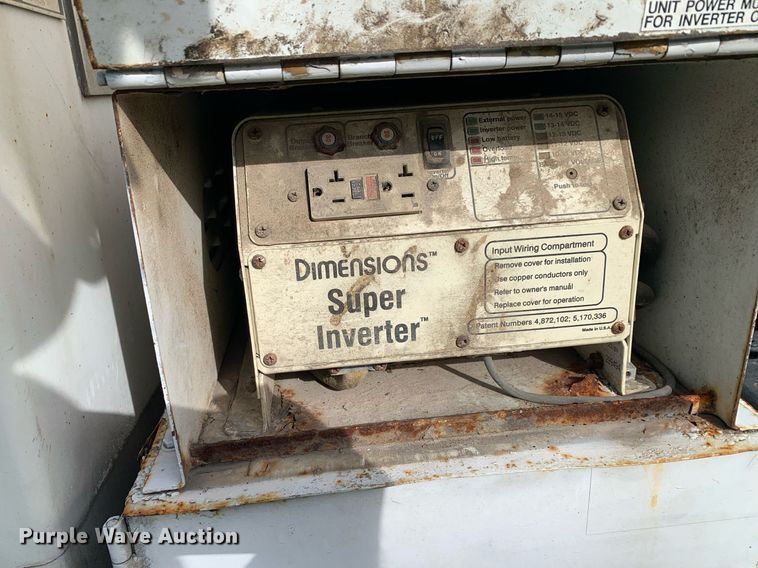 image for item DP8789 2008 GMC 7500 bucket truck