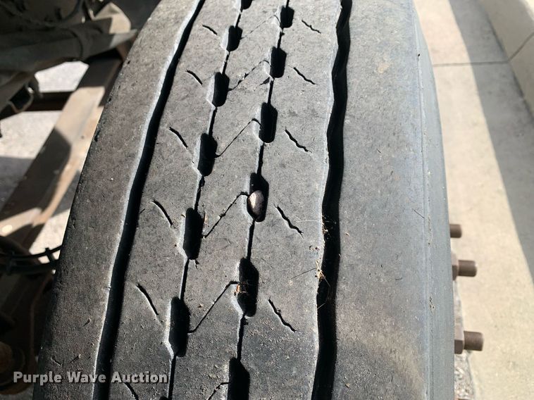 image for item DP8789 2008 GMC 7500 bucket truck