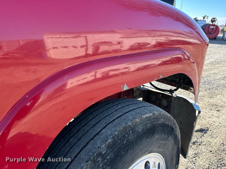 image for item DQ1086 2006 Mack CHN613 dump truck