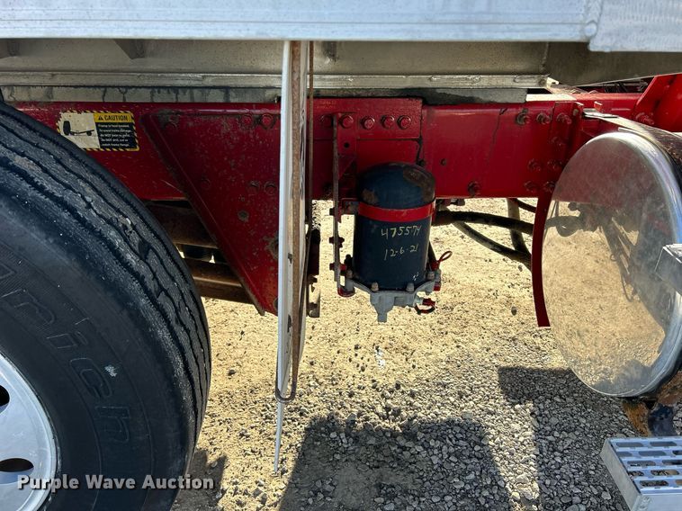 image for item DQ1086 2006 Mack CHN613 dump truck