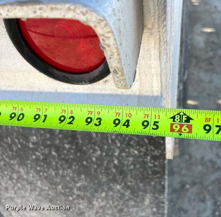 image for item DQ1086 2006 Mack CHN613 dump truck