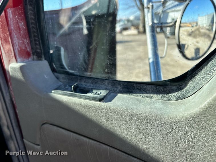 image for item DQ1086 2006 Mack CHN613 dump truck