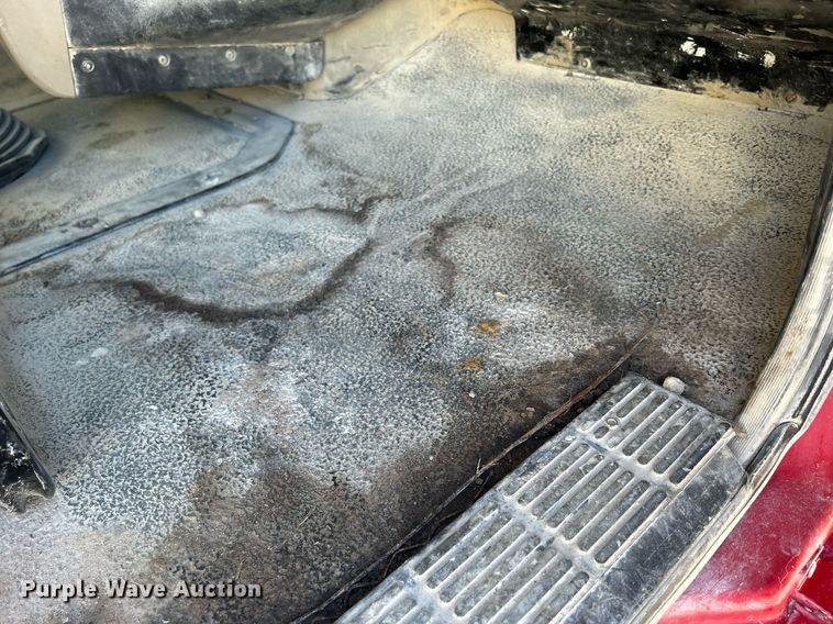 image for item DQ1086 2006 Mack CHN613 dump truck