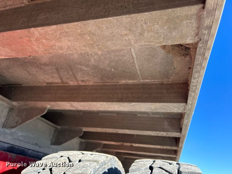 image for item DQ1086 2006 Mack CHN613 dump truck