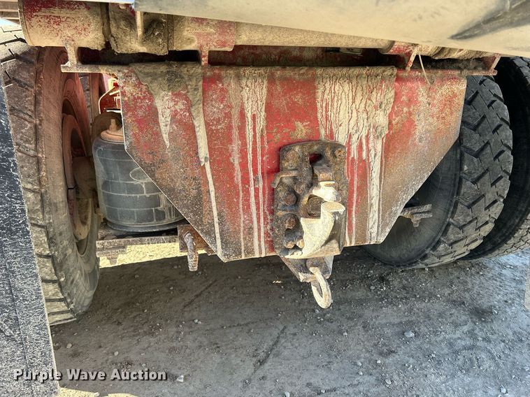 image for item DQ1086 2006 Mack CHN613 dump truck