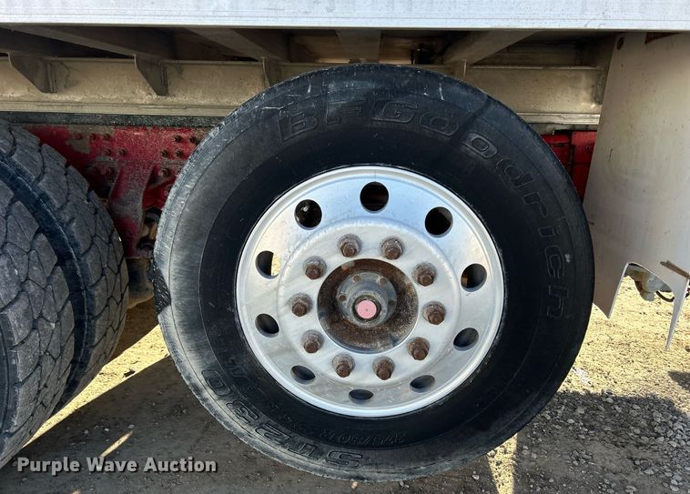 image for item DQ1086 2006 Mack CHN613 dump truck