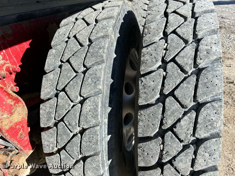 image for item DQ1086 2006 Mack CHN613 dump truck